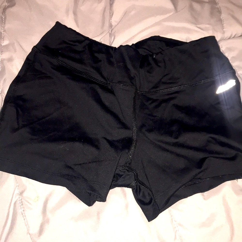 Athletic/workout shorts